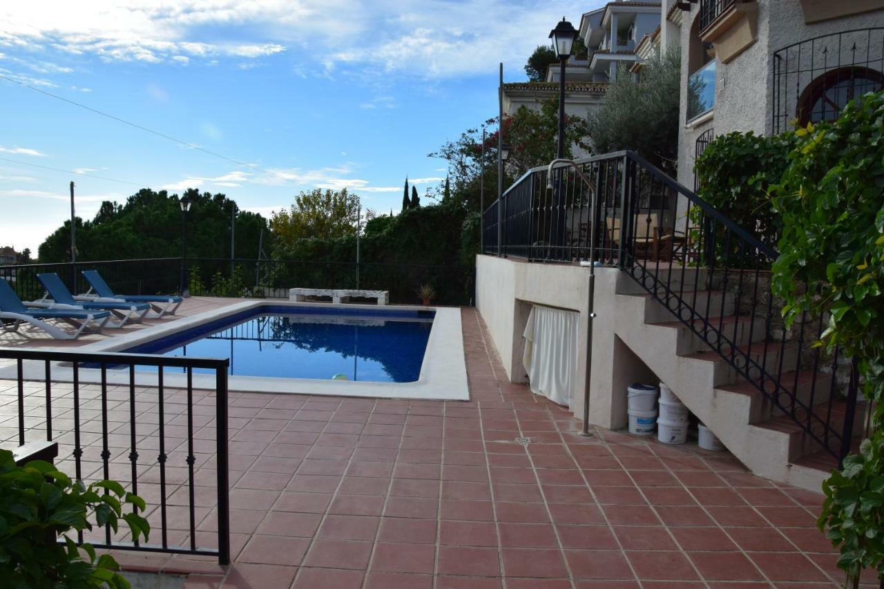 Apartamento-Estudio En Villa Con Piscina Malaga Exterior photo